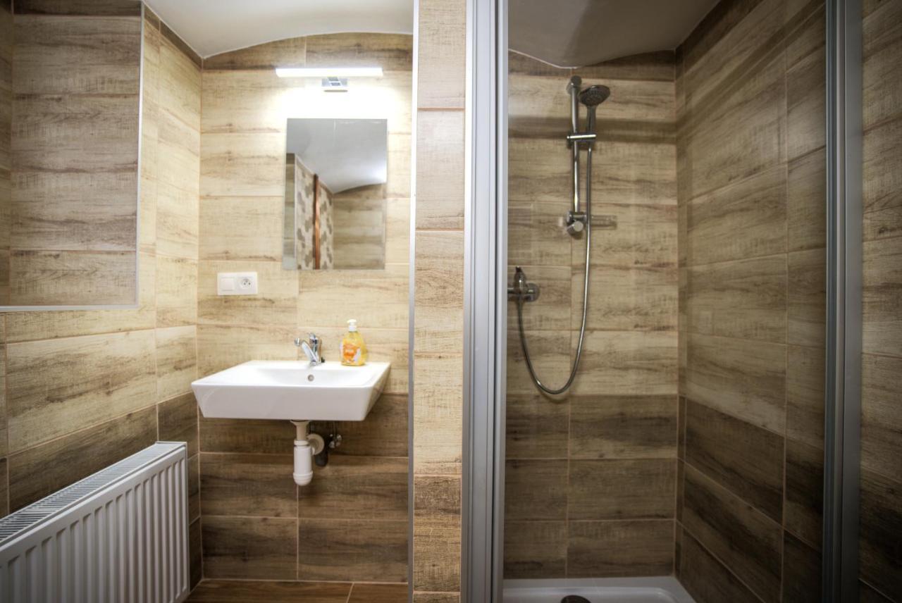 Apartament Apartmanek Mezi Kopci Jáchymov Zewnętrze zdjęcie
